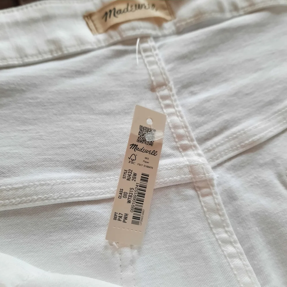 Madewell Women's Cropped White Jeans - Picture 5 of 8